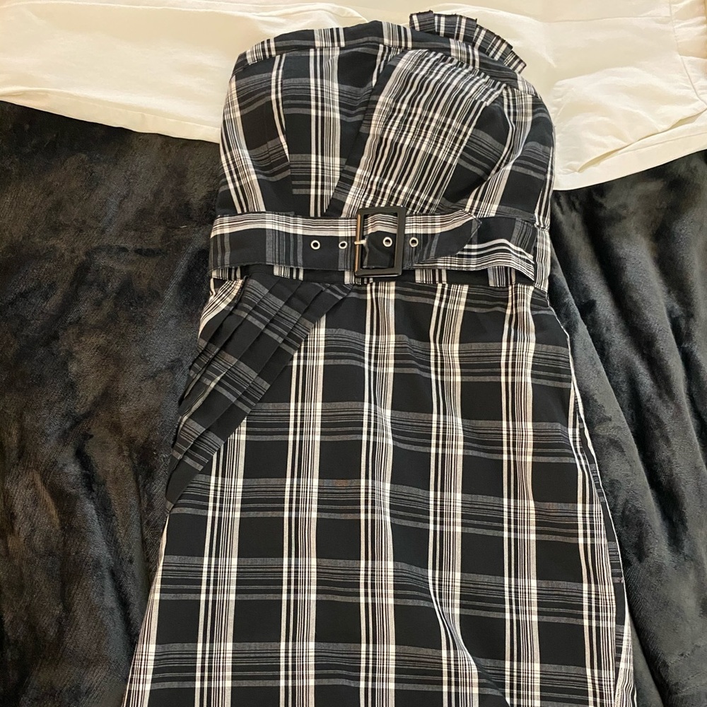 Strapless black and white stripped dress